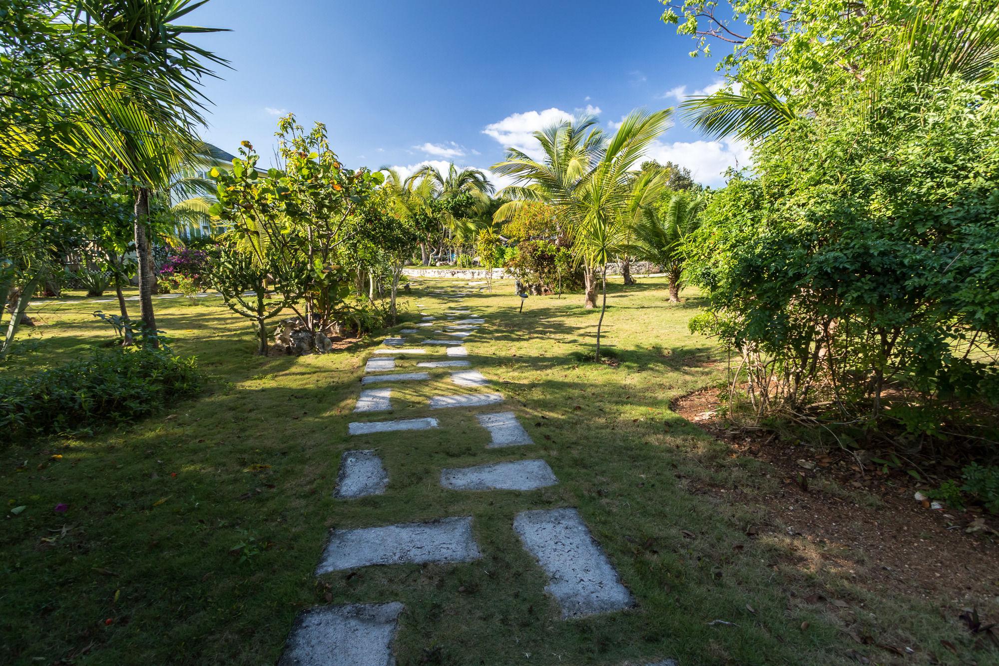 Pineapple Fields Aparthotel Governor's Harbour Εξωτερικό φωτογραφία